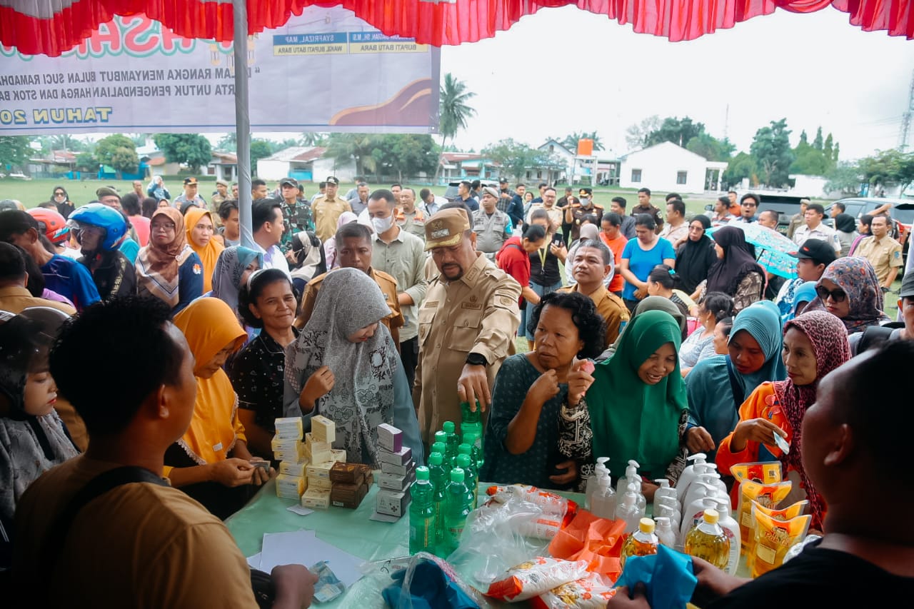 Bantu Masyarakat Penuhi Kebutuhan Pokok dengan Harga Terjangkau, Pemkab Batu Bara Gelar Pasar Murah