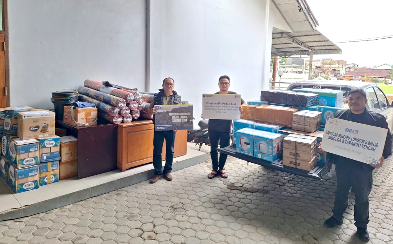 BRI BO Gunungsitoli Melalui PKK, YBM dan BRI Peduli Salurkan Bantuan Tanggap Darurat untuk Korban Bencana Alam Sibolga